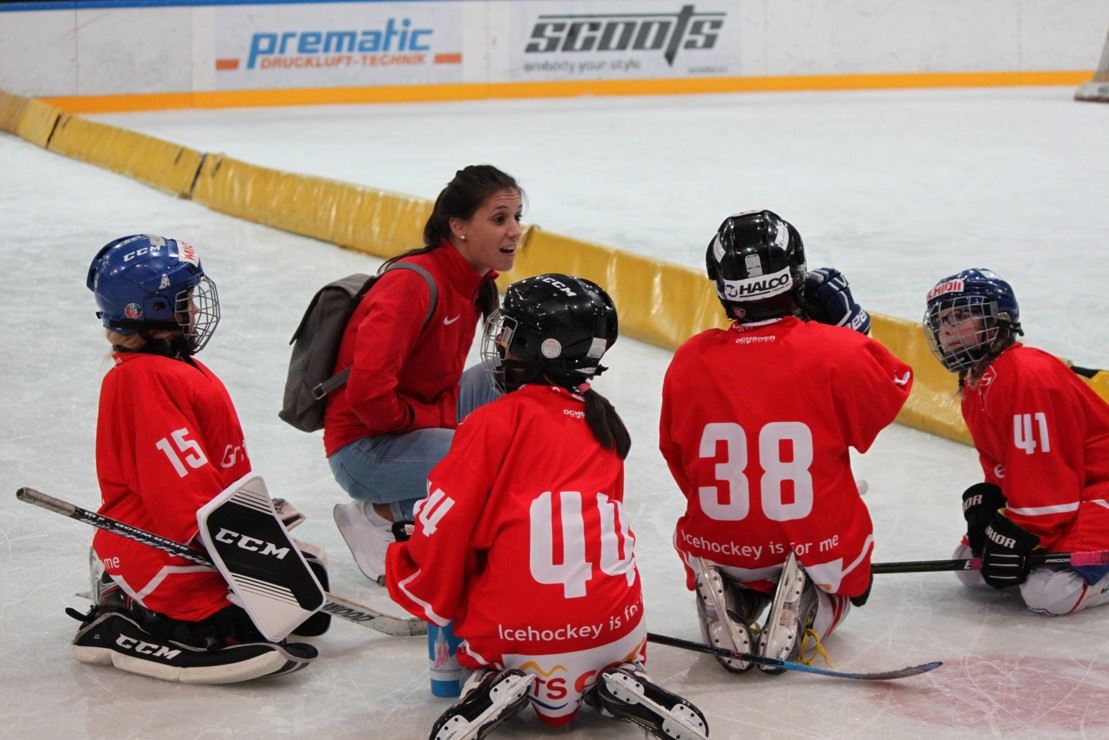 Fotos von den SIHF-Girlsteams U12 Fotos von den SIHF-Girlsteams U12