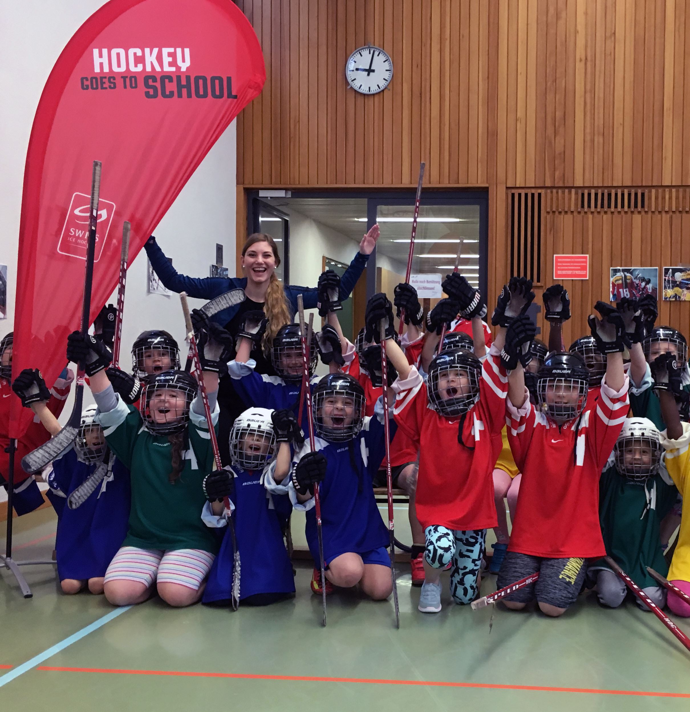 Hockey goes to School_45.jpg Hockey goes to School_45.jpg