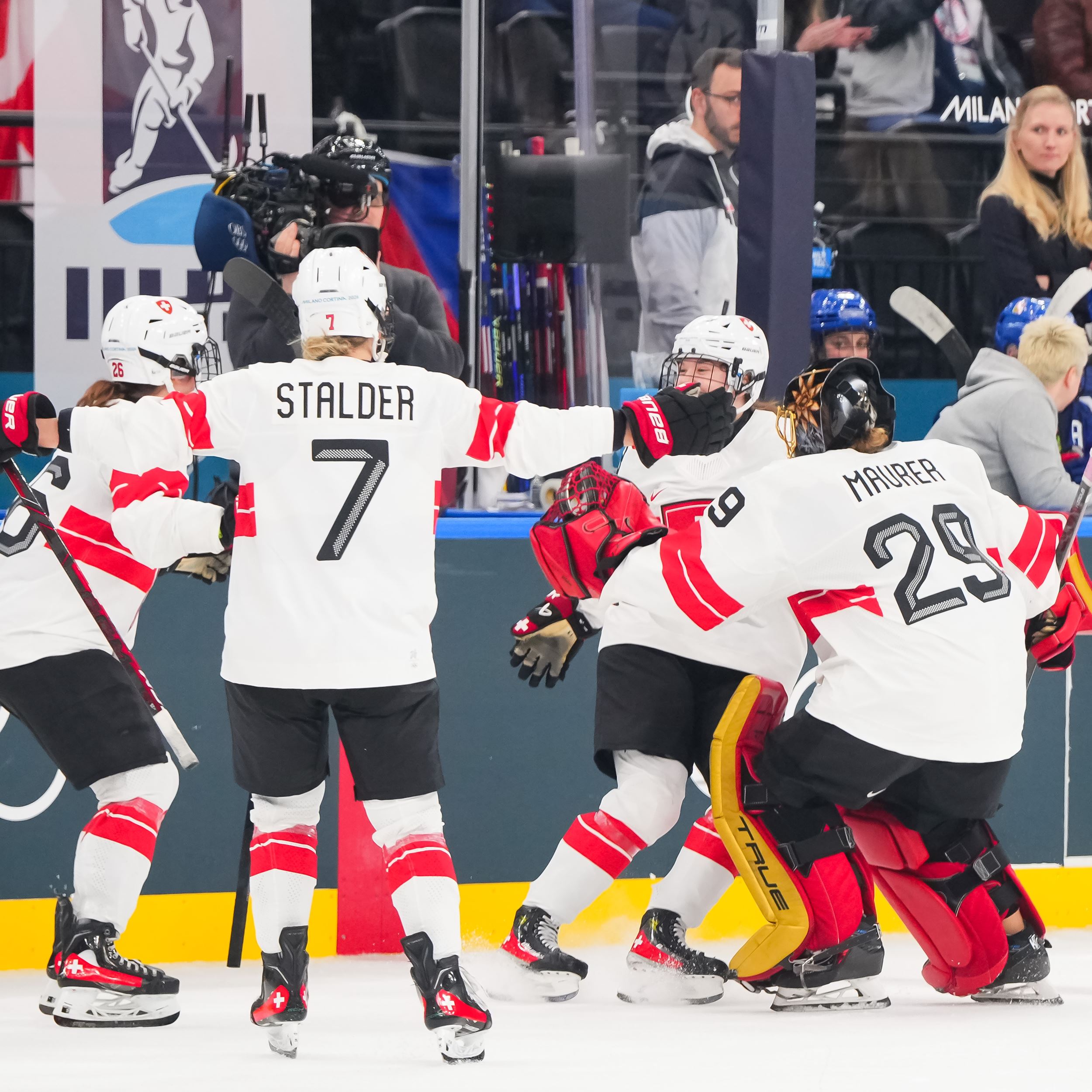 901326632.jpg 901326632.jpg